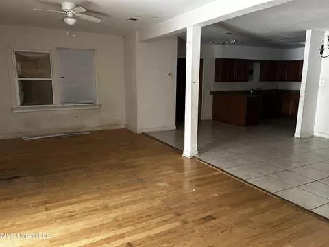 183 Ahern Dr, Biloxi, MS 39530 photo 3