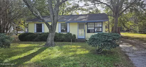5148 Meridian St, Moss Point, MS 39563