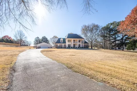 1443 W Oak Grove Rd, Hernando, MS 38632 photo 2