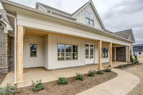 Exterior - 4682 Taylor Trl, Hernando, MS 38632 photo 4 of 4