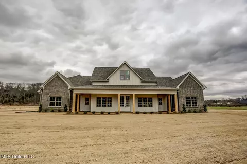 Exterior - 4682 Taylor Trl, Hernando, MS 38632 photo 3 of 4