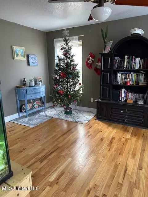 177 August Ln, Lucedale, MS 39452 photo 5