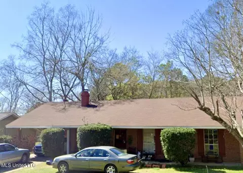 2479 Twisted Oak Dr, Jackson, MS 39212 photo 1