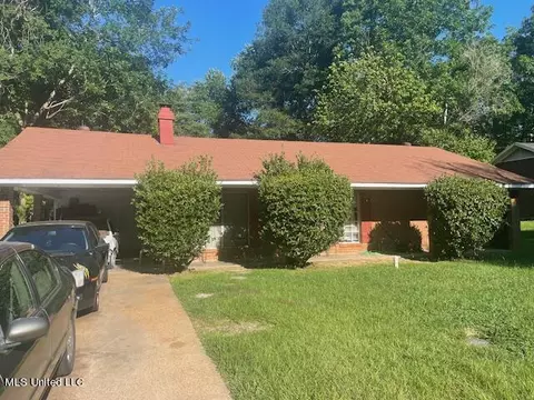 2479 Twisted Oak Dr, Jackson, MS 39212 photo 2