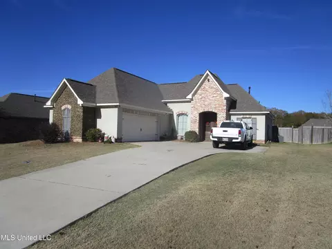 809 Ascham Ct, Pearl, MS 39208