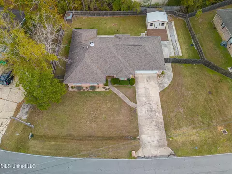 6415 Kome Dr, Diamondhead, MS 39525 photo 4
