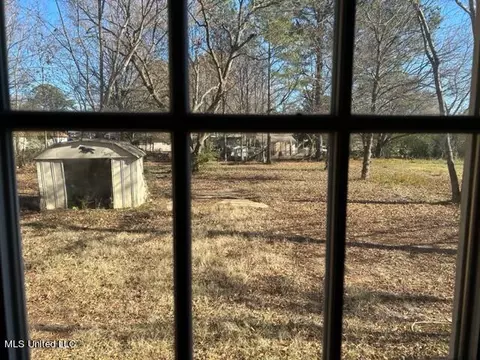 682 Powell St, Coldwater, MS 38618 photo 5
