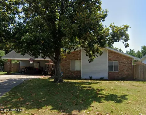 111 Vance Pl, Long Beach, MS 39560