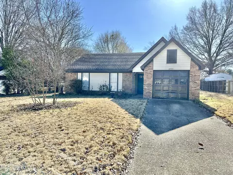 3775 Warrington Dr, Horn Lake, MS 38637
