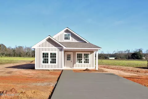 113 Willie Finch Rd, Lucedale, MS 39452