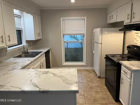 535 Live Oak Dr, Madison, MS 39110 photo 3