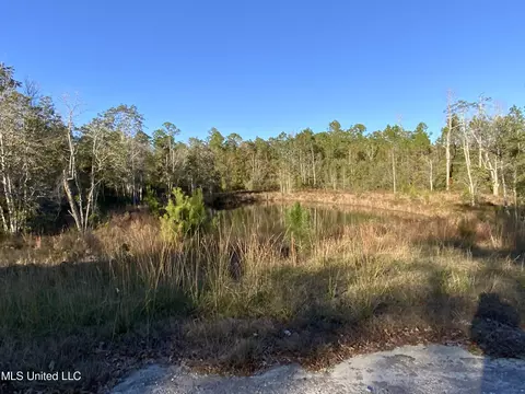 16461 Beraga St, Biloxi, MS 39532 photo 6