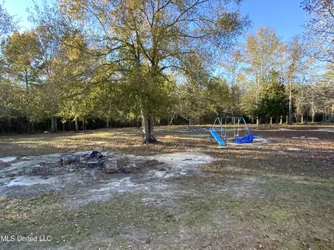 16461 Beraga St, Biloxi, MS 39532 photo 3