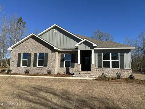 18995 Harrington Cir, Biloxi, MS 39532
