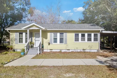 906 22nd St, Gulfport, MS 39501