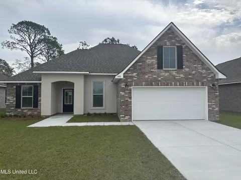 840 Leeward Dr, Biloxi, MS 39532