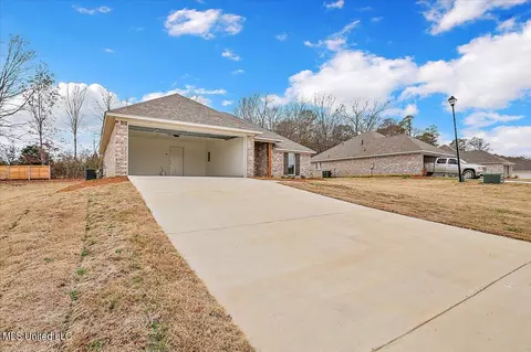 153 Allie Ln, Canton, MS 39046 photo 2