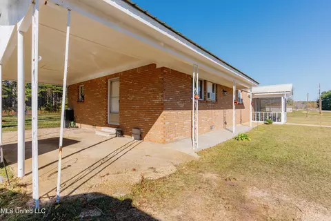Exterior - 19587 Hwy 35, Mize, MS 39116 photo 3 of 15