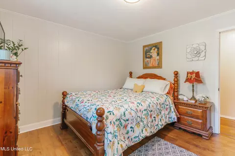 Bedroom - 19587 Hwy 35, Mize, MS 39116 photo 3 of 3