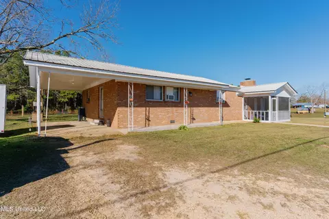 Exterior - 19587 Hwy 35, Mize, MS 39116 photo 2 of 15