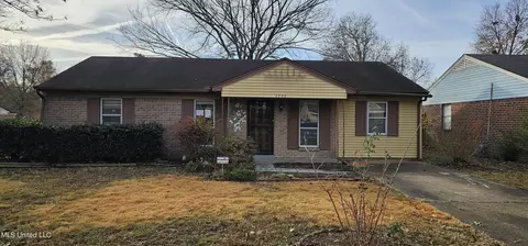 2793 Ashbriar Dr, Horn Lake, MS 38637