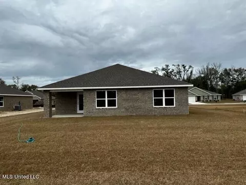 1002 Enclave Cir, Long Beach, MS 39560 photo 5