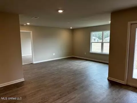 1002 Enclave Cir, Long Beach, MS 39560 photo 12