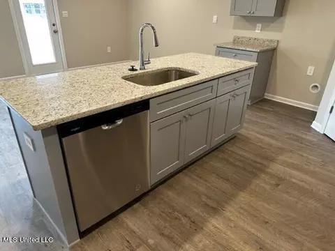 1002 Enclave Cir, Long Beach, MS 39560 photo 7