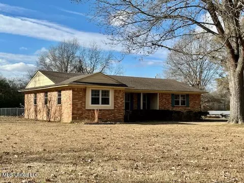 63 Norris Rd, Senatobia, MS 38668 photo 2