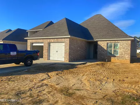212 Herons Bay Cir, Madison, MS 39110