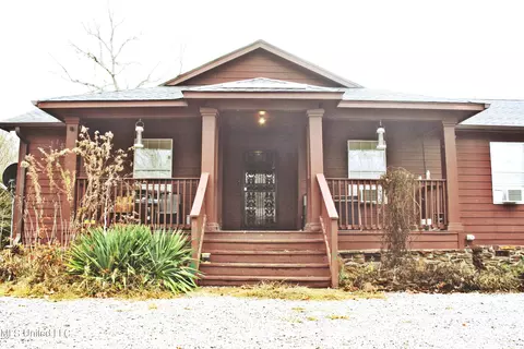 1811 Mcgee Rd, Blue Mountain, MS 38610