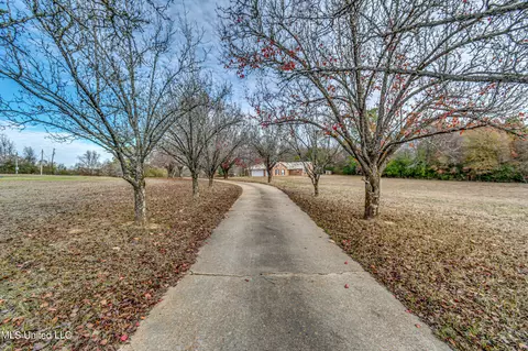3162 Parsons Rd, Raymond, MS 39154