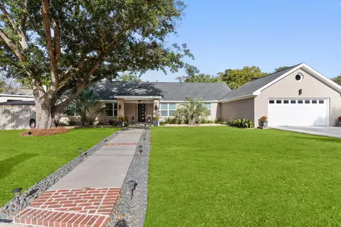 2612 Park View Dr, Biloxi, MS 39531