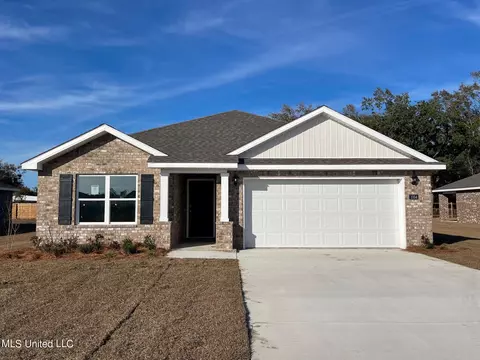 1054 Enclave Cir, Long Beach, MS 39560