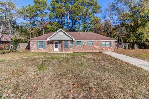 13012 Rosemont St, Ocean Springs, MS 39564