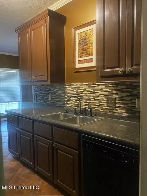 7 Watersview Cv, Jackson, MS 39212 photo 6