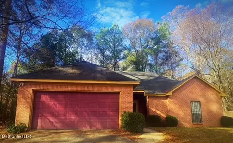 7 Watersview Cv, Jackson, MS 39212
