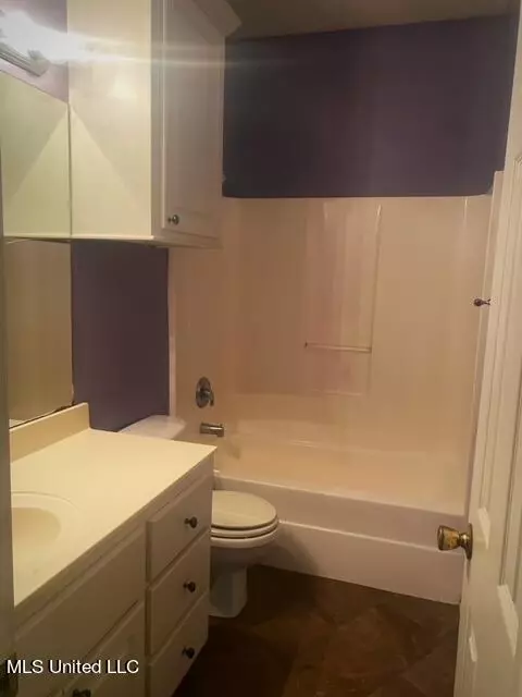 7 Watersview Cv, Jackson, MS 39212 photo 9