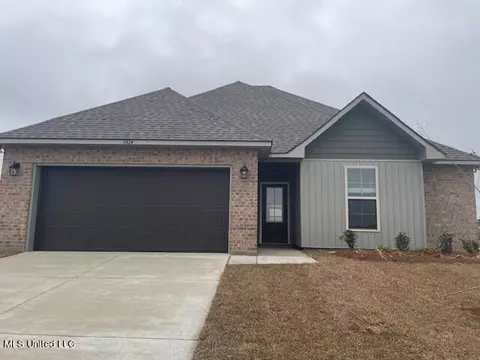 11424 Oak Aly, Gulfport, MS 39503