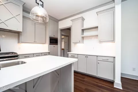 Kitchen - 831 Glenwild Cir, Canton, MS 39046 photo 5 of 6