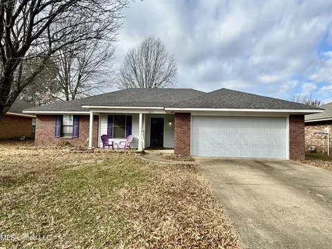 6671 Valerie Dr, Olive Branch, MS 38654