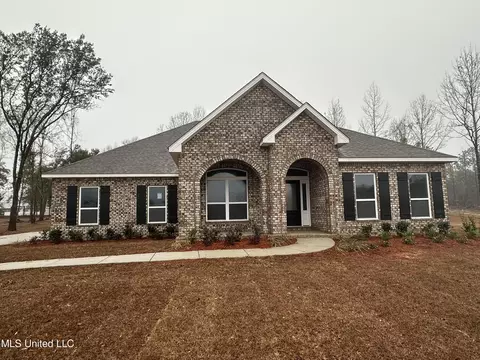 18923 Harrington Cir, Biloxi, MS 39532