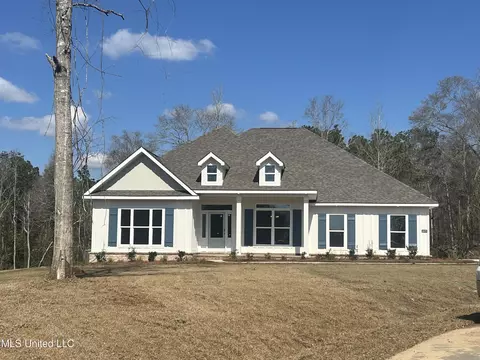 18979 Harrington Cir, Biloxi, MS 39532
