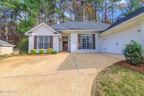 162 Hanover Dr, Brandon, MS 39047 photo 3