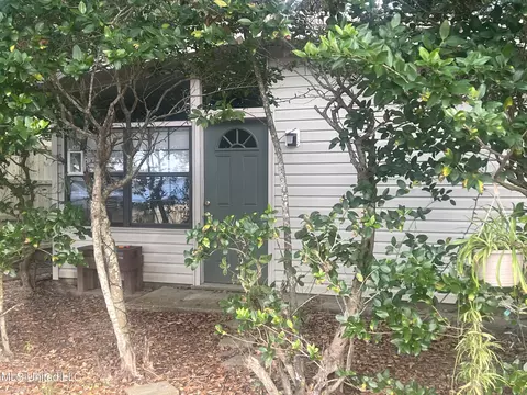 3016 Jonte Ter, Pascagoula, MS 39567