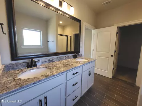 836 Leeward Dr, Biloxi, MS 39532 photo 5