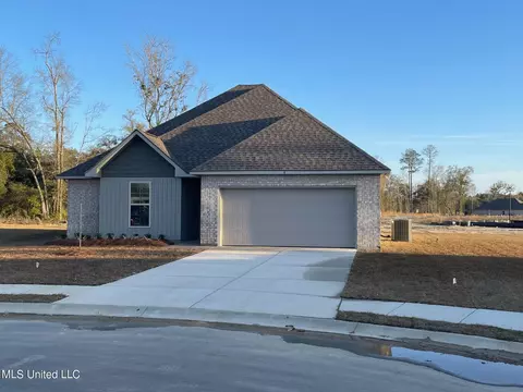 4 Red Oak Dr, Long Beach, MS 39560