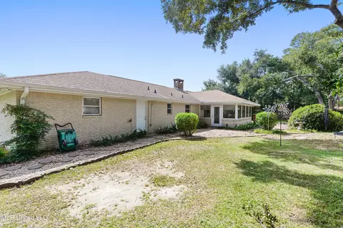 Exterior - 888 Hana Pl, Diamondhead, MS 39525 photo 4 of 6