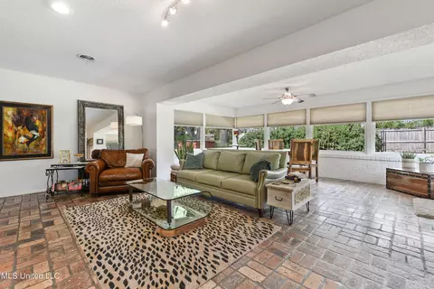 Living - 888 Hana Pl, Diamondhead, MS 39525 photo 1 of 7