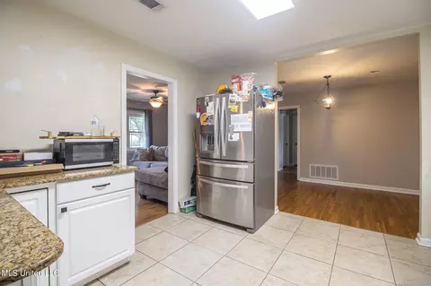 108 Oak View Ave, Long Beach, MS 39560 photo 5
